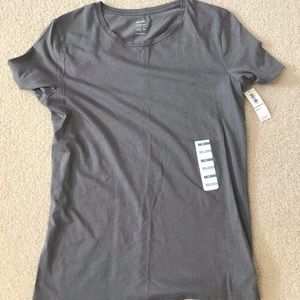 old navy grey t shirt